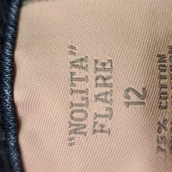 Wolita streatch jeans bleach disstresse. Size 12. Y2K Vintage Medium rise. - Picture 8 of 11